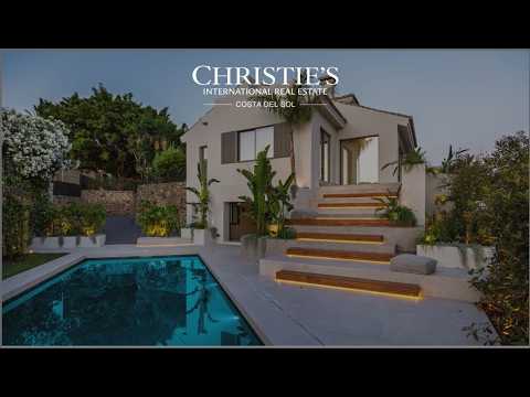 Centauro 15: A Balinese-style oasis villa in the heart of the Golf Valley in Nueva Andalucía