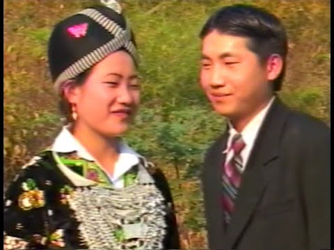 Hais lub suab hmoob noom hej - Pov Muas & Paj Huab Vaj