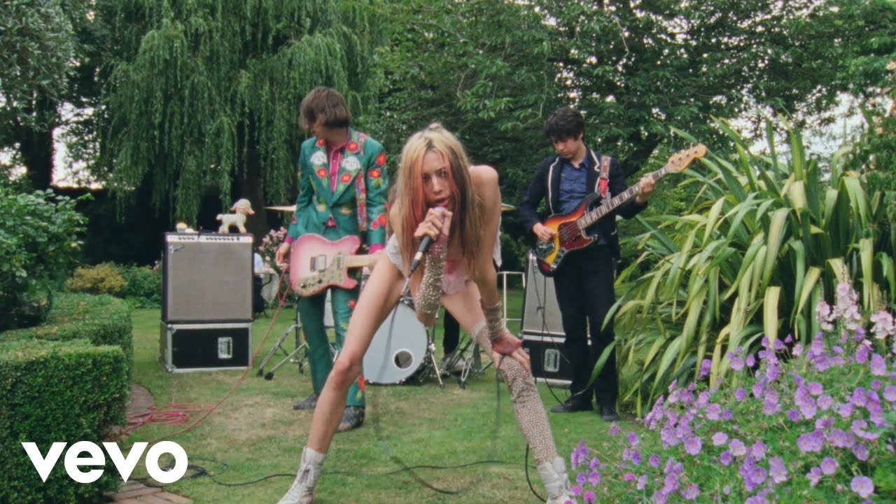 Starcrawler - Bet My Brains - YouTube