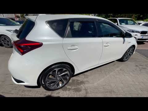 Toyota Auris 1.8 AUTOMATIC HYBRID  FULL  LEATHER - Image 2