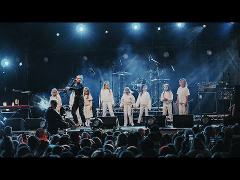 Maxida Märak - Nu brinner ängarna (Live @ClimateLive Kungsträdgården 2021)