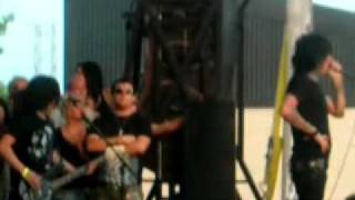 Ronnie Radke At His Best w/ Craig Mabbitt- The Guillotine 2007