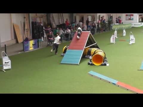 Agility Östringen 26.05.2016 Melina und Faye A2