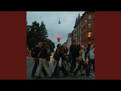 Mens Vi Vælter - Emma Funding
