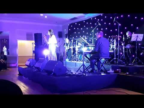 Eve Graham-new seekers 'vamos perth