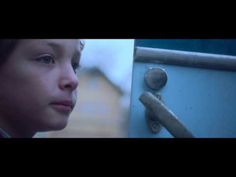 Trailer en español de Una bolsa de canicas