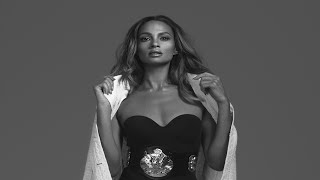 Alesha Dixon estrena "Azura" y "Butterflies"