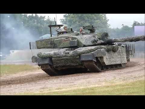 Challenger 2 Megatron running at TANKFEST 2025 #tankfest #tankfest2025 #tankmuseum