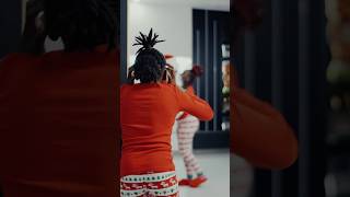 Download lagu Super Siah Saw Mommy Kissing Santa Clause Short mp3 Download lagu Super Siah Saw Mommy Kissing Santa Clause Short mp3