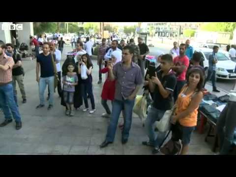 Syrian band sings on Damascus streets