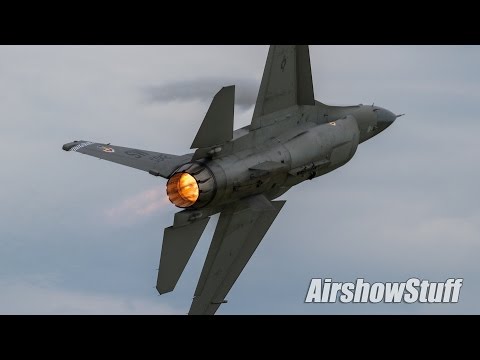 F-16 Fighting Falcon Mini-Demo - EAA AirVenture Oshkosh 2016