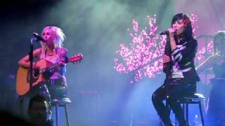 Veronicas -  Don&#39;t Say Goodbye live on Revenge Is Sweeter Tour 2009