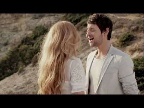 Ell/Nikki -  Running Scared - HD