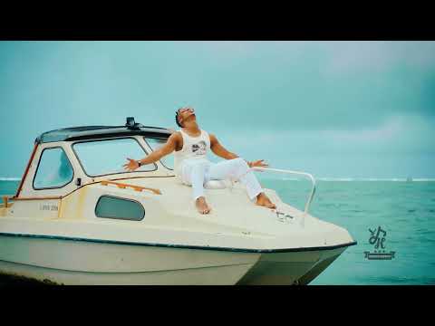 Khadar Keyow - Mudo Dheer (Official Music Video)