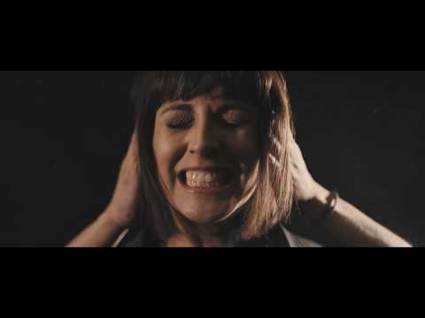 TESTIGO - She Burns (Video Oficial)