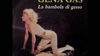 Kadr z teledysku La bambola di gesso tekst piosenki Gena Gas