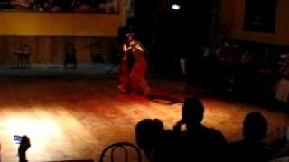 Ariel Taritolay y Iara Duarte en Salon Canning (2/3)