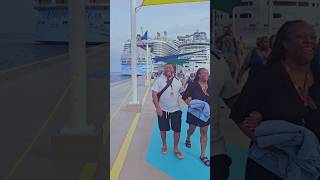 Who will win? #youtubeshorts #cruise #shortvideo #travel #shorts