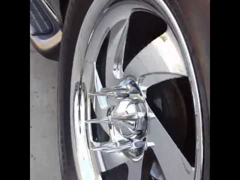 Spiked Lug Nuts - Chrome