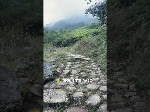 La vista no se regala, se conquista. 🏔️🏗️. Cerro de Maria Auxiliadora en Contratación, Santander. 🇨🇴