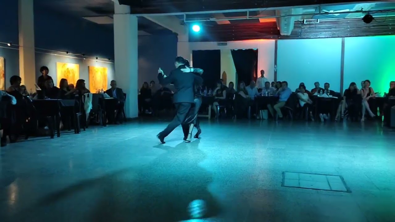 Barbara Ferreyra y Agustin Agnez-1/4 "Recien" Orq. Tanturi Campos. en Milonga "SiTango" San Isidro