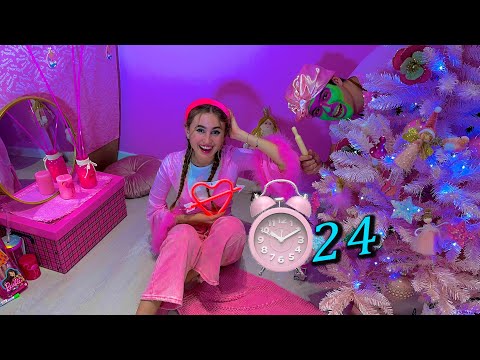 24 ORE NELLA CASA ROSA CON UN OSPITE E NON SOLO !!! - by Charlotte M.