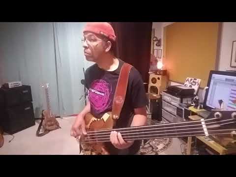Kai Eckhardt lays down a bass solo in the studio - Ali Neander's "Odd Overload" in 10/8