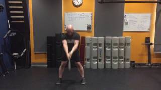 Clubbell Two Handed Front Pendulum