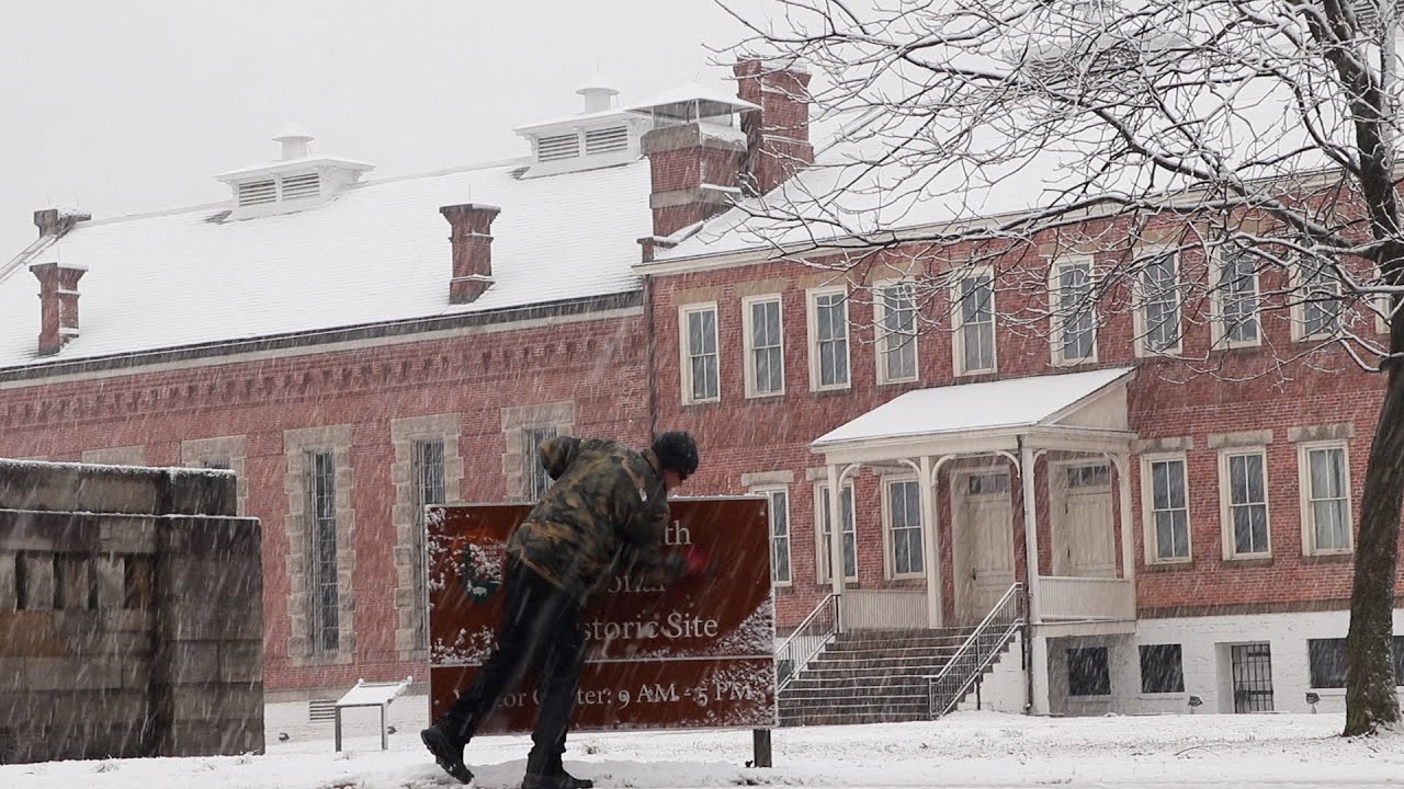 What is the record for snowfall in Fort Smith Arkansas? Tipseri