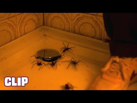 INFESTED (Vermin)(2024) CLIP "Drain Infestation" (HD) FRENCH SPIDER HORROR