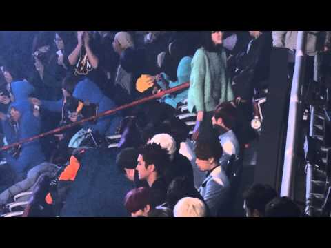 (Fancam) 121229 Beast  Audience Box Moving Seats @ SBS Gayo Daejeon