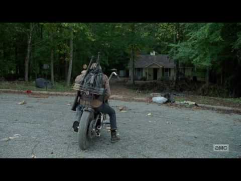 The Walking Dead 7x11 Dwight Finds Letter From Sherry At Old House