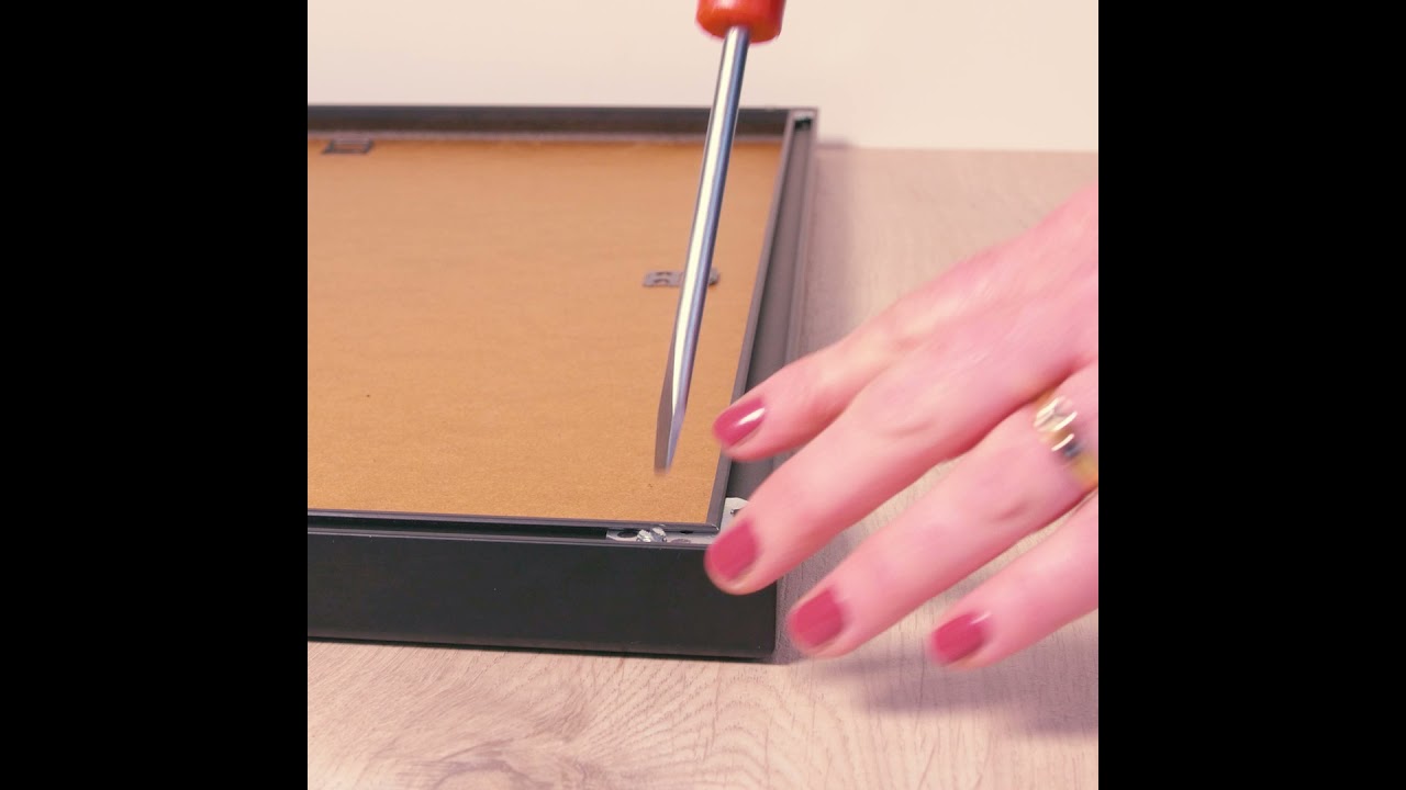 Aluminium Picture Frame open - Unscrew the Corners | Yourdecoration.com