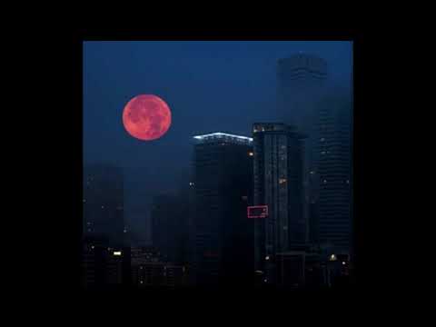 VAMPIRE MONEY AKA SPACEGHOSTPURRP - BLOOD MOON [PROD. KRXXK]
