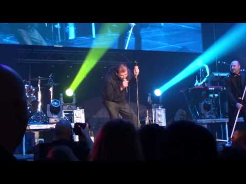 Bere Gratis feat Zhao si Artan- O lume nebună, Ce mișto - Concert Aniversar 15 ani