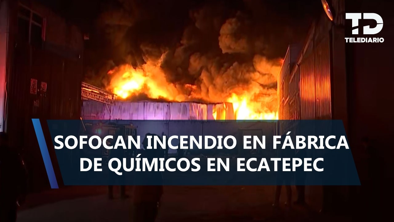 Fábrica se incendia en Ecatepec; participaron más de 300 bomberos