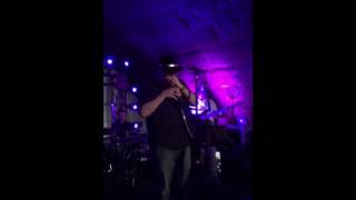 Gugg xmas Blues traveler