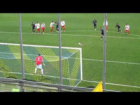 Penalty realizzato da Carrus in Frosinone - Catanzaro