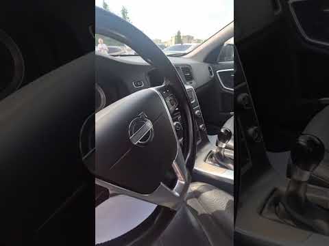 фото volvo v60 i 0