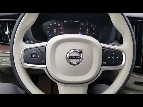 2021 Volvo XC60 T5 Momentum