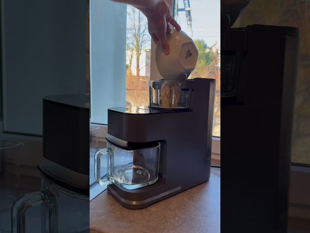 Video teaser for Furber Nussmilchmaschine Vega Pro Bewertung mit Angela