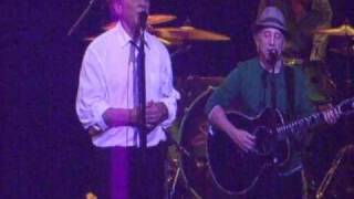 Simon &amp; Garfunkel &quot;My Little Town&quot; Live in Sydney 21 June 2009