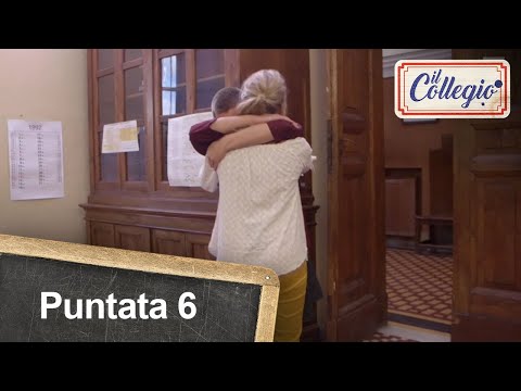 Il tenero abbraccio di mamma e papà -  Sesta puntata - Il Collegio 5