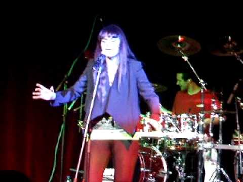 Ewa Farna - Břehy ve tmách - Hodonin 16.10.2010