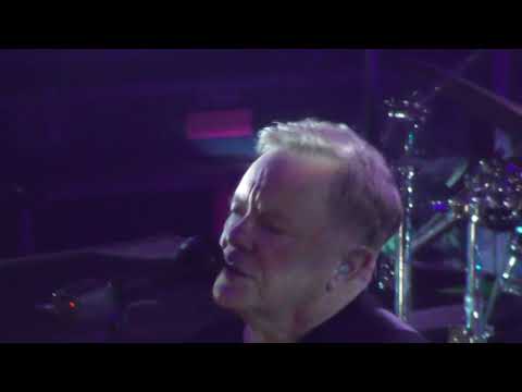 New Order live 05 Oct 2019 Gasteig@Munich Part 1: Singularity + Restless
