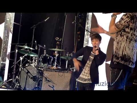 [HD FANCAM] Who's Next & Everyone's Obvious- MIB at Singapore 2013 Countdown 121231