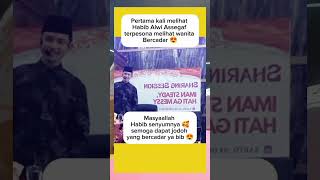 Download lagu Habib Alwi Assegaf is mesmerized seeing a woman in a niqab #trending #foryoupage #alwiassegaf #sh... mp3