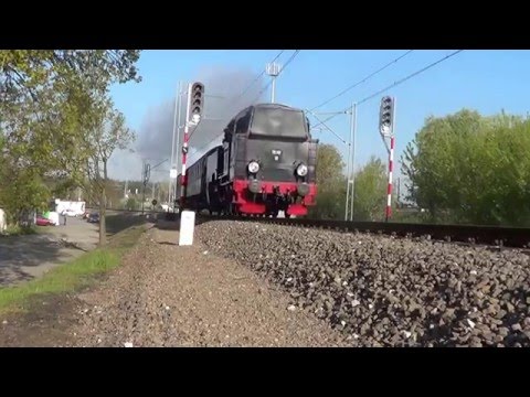 TKt48-18 przejeżdża przez podg Grabiszyn w kierunku Wrocław Główny 30.04.2016 r.