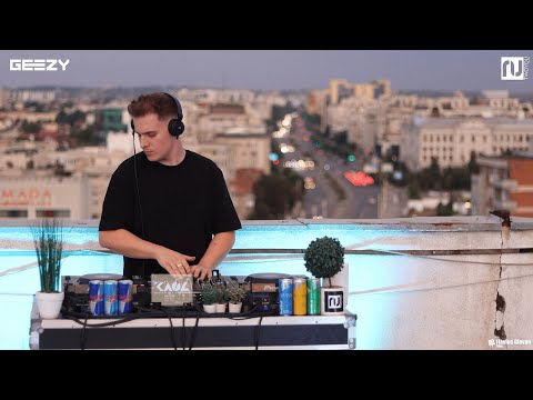 GEEZY playing Sunset Spell for TwoYou Sessions #6 at BIZ Tower Craiova