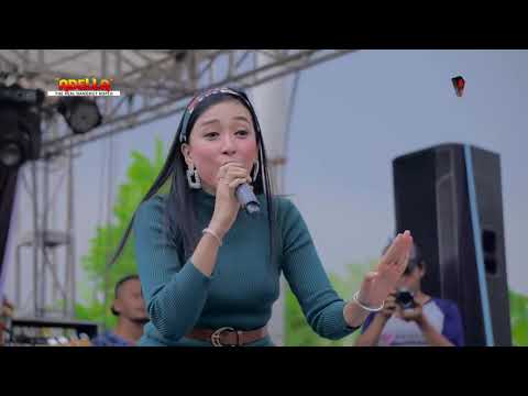 Geolane Elsa Safira _ Mencari Alasan - OM ADELLA live lebaksiu
